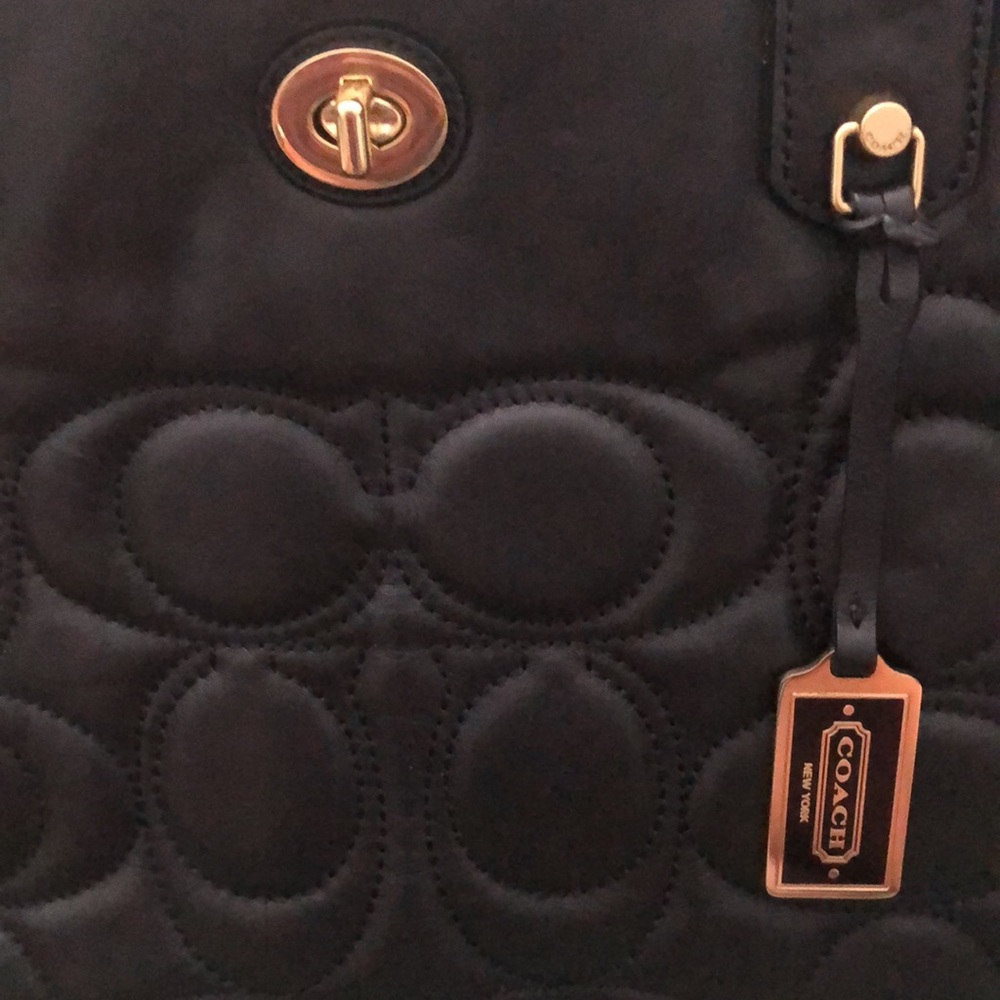 Coach quilted leather tote - Picture 4 of 8